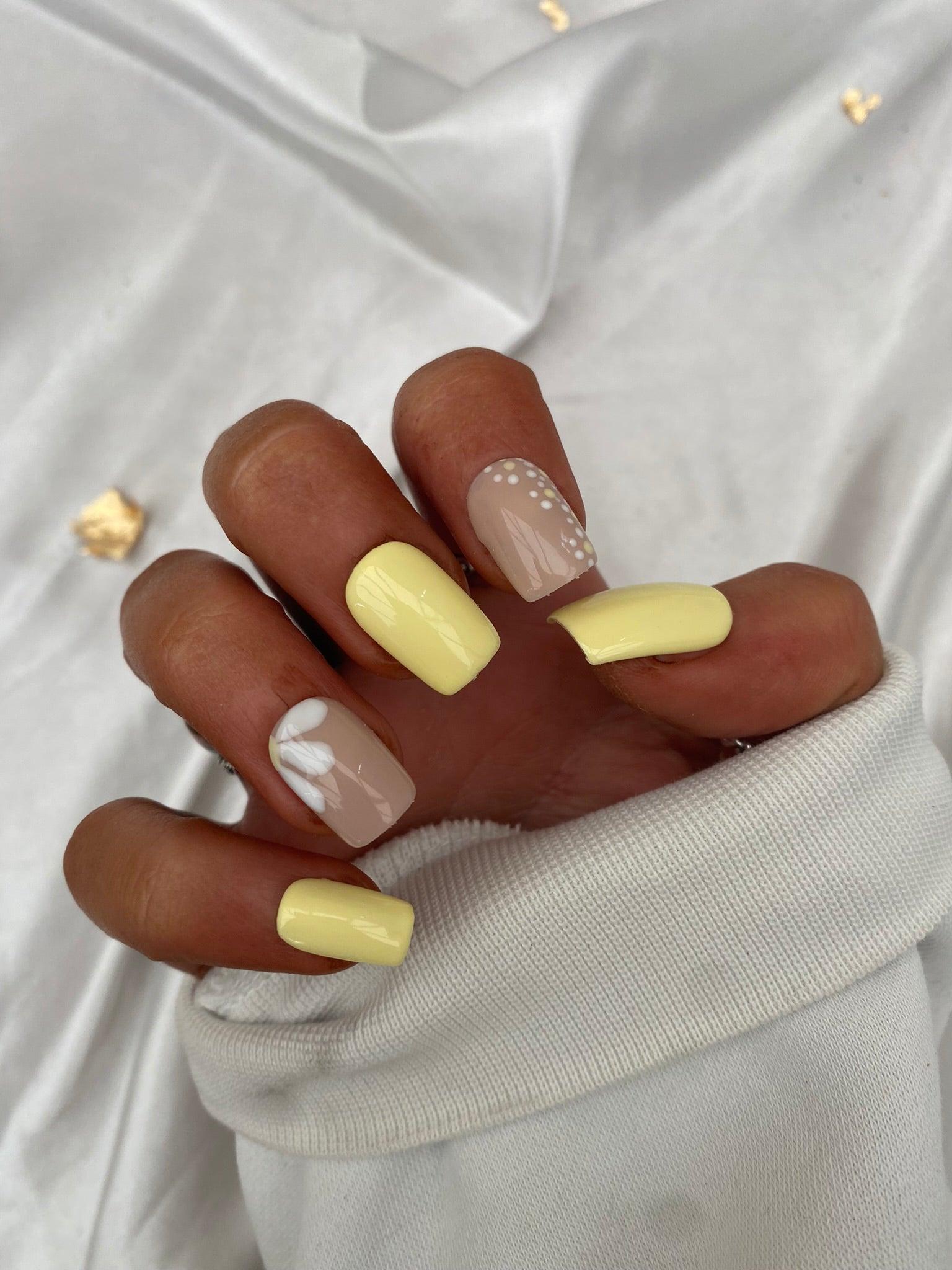 new nail set alert 💅🏽 yellow french tipssssss 💛 #nails #frenchtip #... |  french tip nails | TikTok